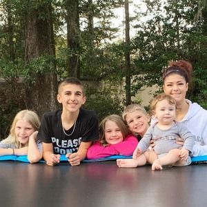 Meet your Posher, Wendy